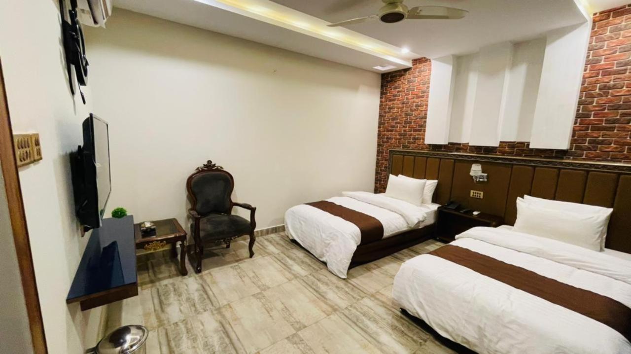 Golden Sand Hotel Rahim Yar Khan Exterior photo